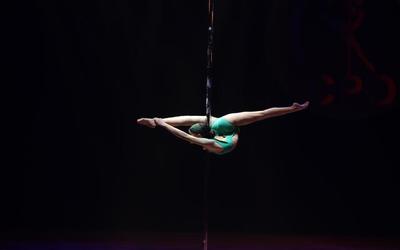 2018中國鋼管舞公開賽深圳完美落幕,鄒文舞蹈學(xué)校再獲殊榮