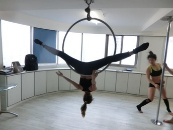 成都武侯區鋼管舞培訓,雙楠0基礎爵士舞教學