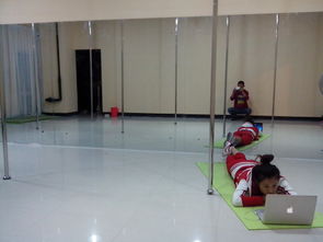 請問煙臺哪有教鋼管舞的培訓班啊 謝謝大家