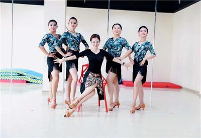 舞魅天下玉溪分校 專業鋼管舞培訓，塑造自信與魅力